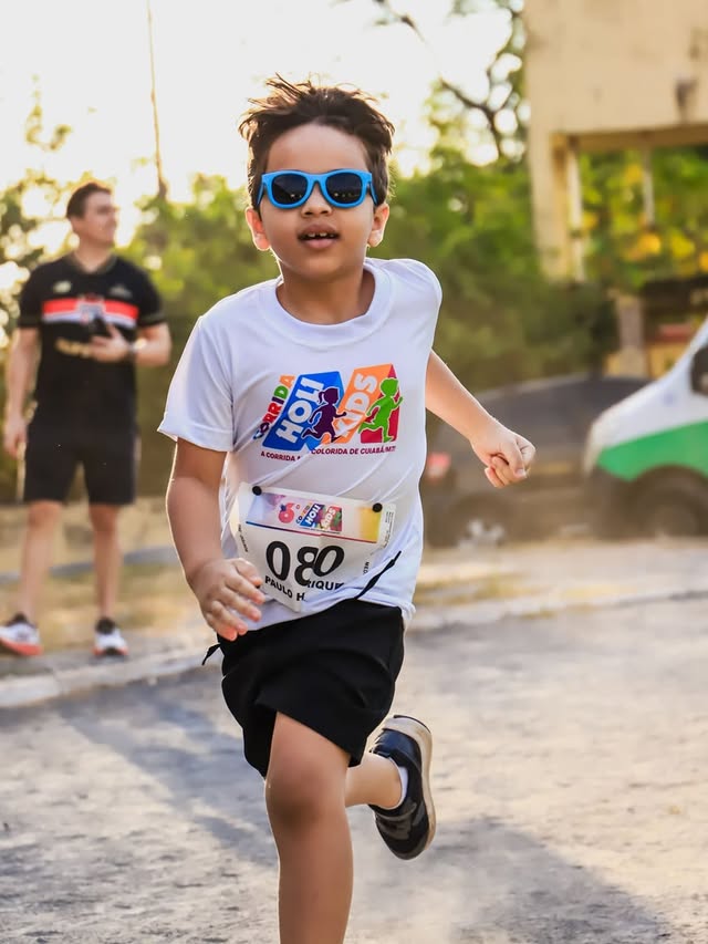 Foto Holi Kids 2